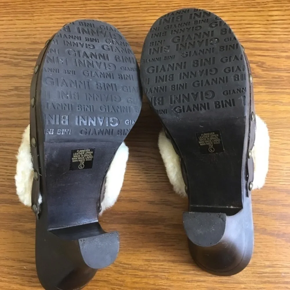 Gianni Bini Furrever Brown Suede Clogs - Picture 5 of 6